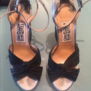 Beautiful SF wedge! Great for any occasion!